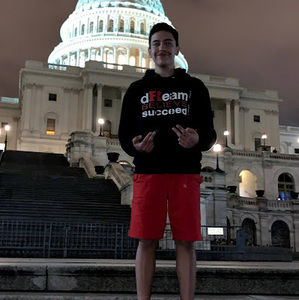 Meet your Posher, Julio